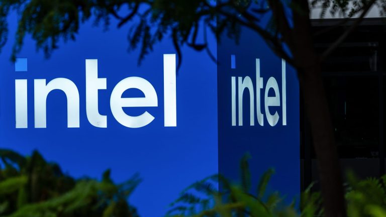Intel’s Promised Comeback Could Hit Roadblocks Despite New Investment