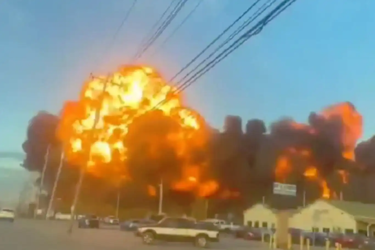 Cargo Aircraft Crashes, Leaving Seven Dead and Dozens Injured