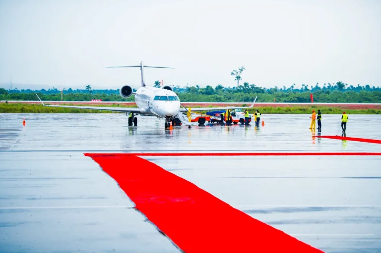 How State Governors Are Fueling the Rise of Unviable Airports