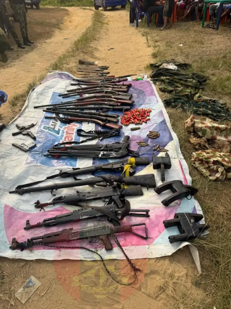 “Niger-Delta Militants Lay Down Arms, Surrender to Nigerian Army in Cross River Amid Efforts to Restore Peace [Photos]”