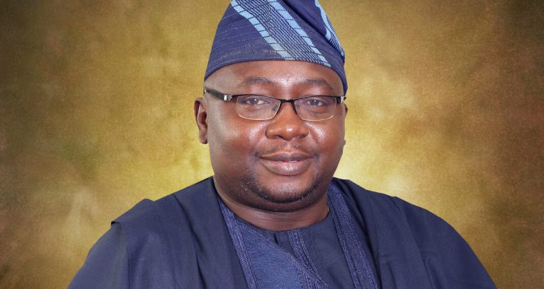 Minister: Federal Government Committed to Ending Blackouts