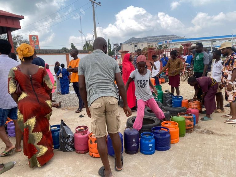 Nigerians Face Continued High Costs and Shortages of Cooking Gas